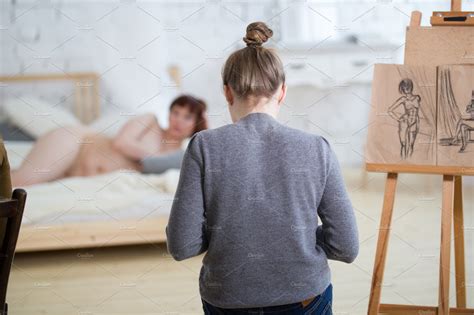 Class Nude .